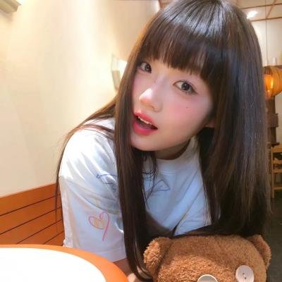 接近无限的白